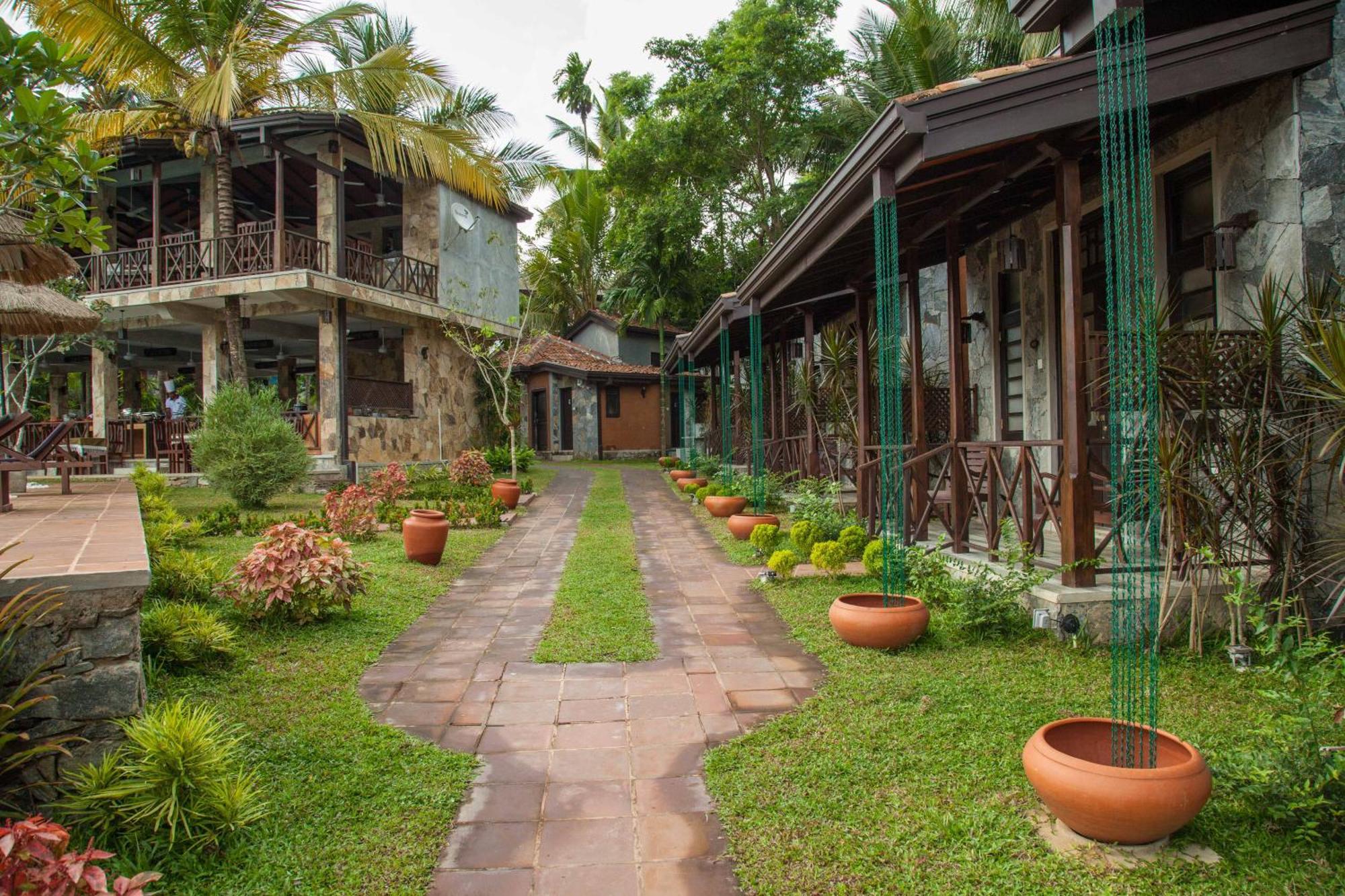Villa Pinnawala Exterior foto