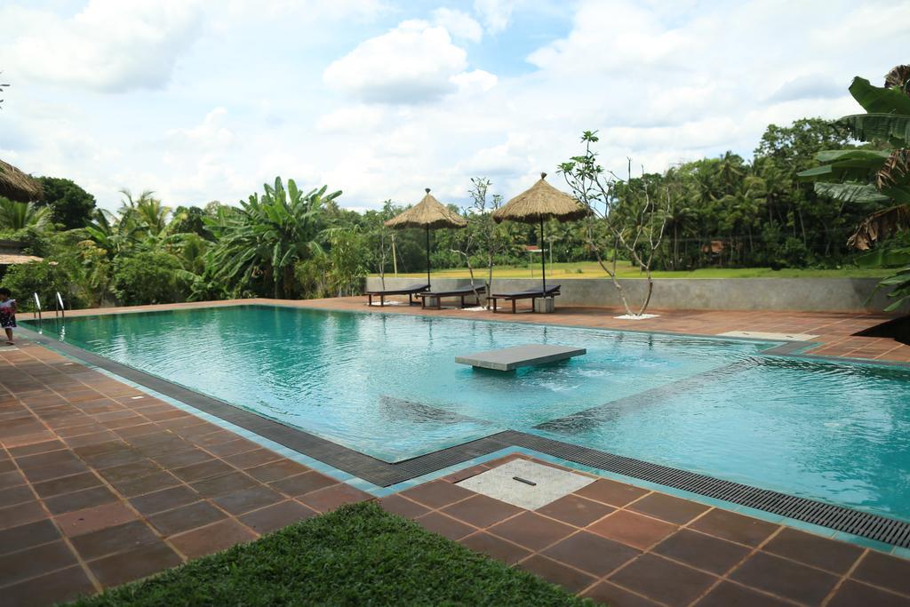 Villa Pinnawala Exterior foto