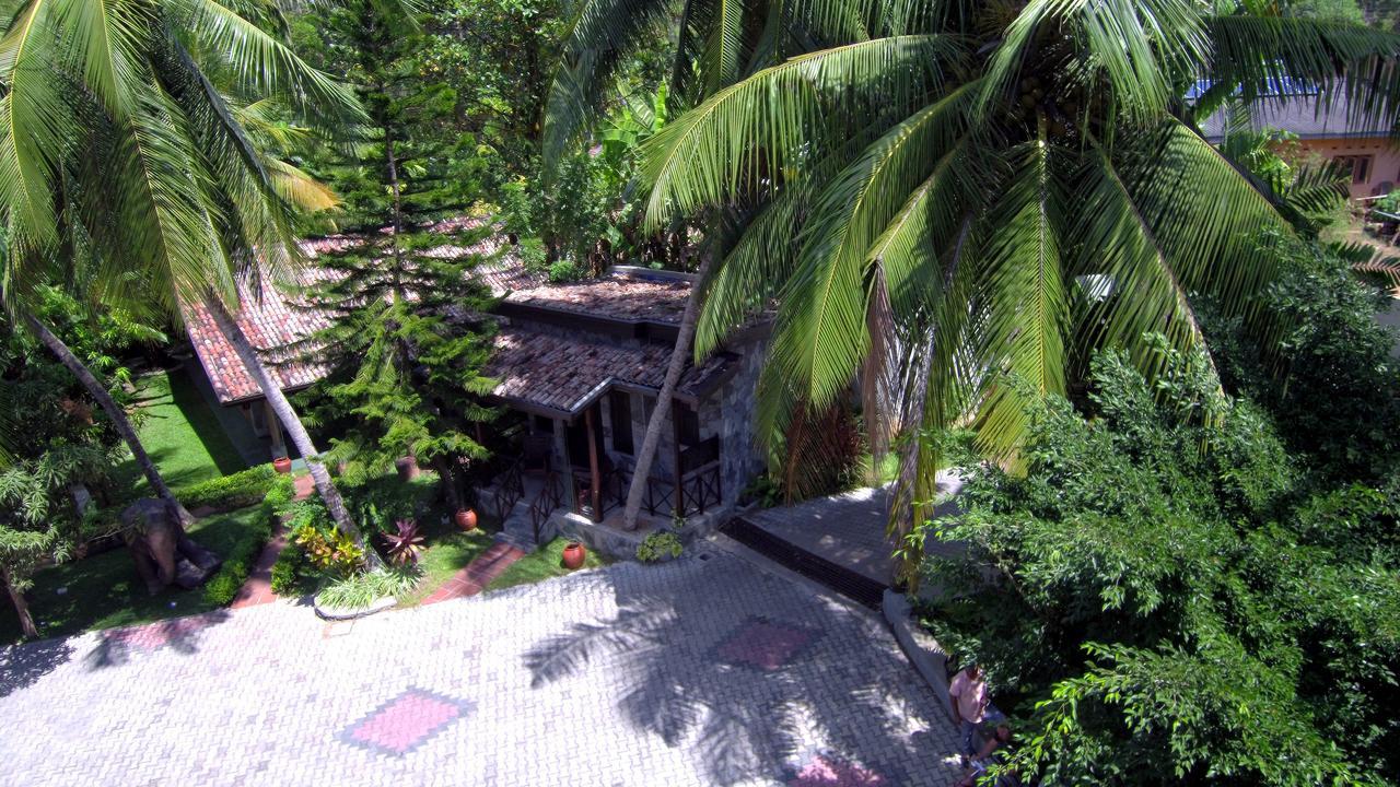 Villa Pinnawala Exterior foto